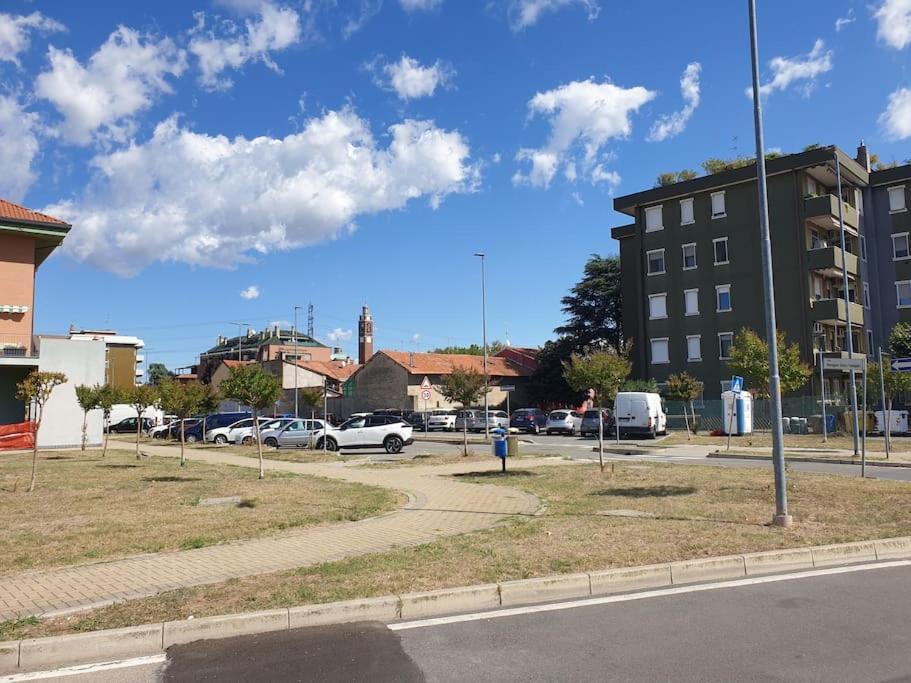 Casa Zuccherino Rho Luaran gambar